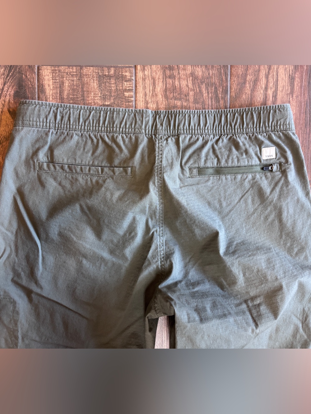 Vuori Olive Ripstop Drawstring Pant - Picture 5 of 6